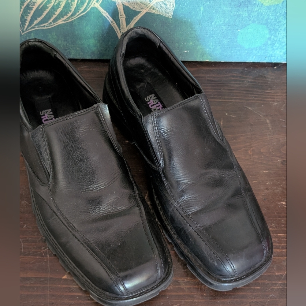 Elegant Black Leather Slip-On Loafers